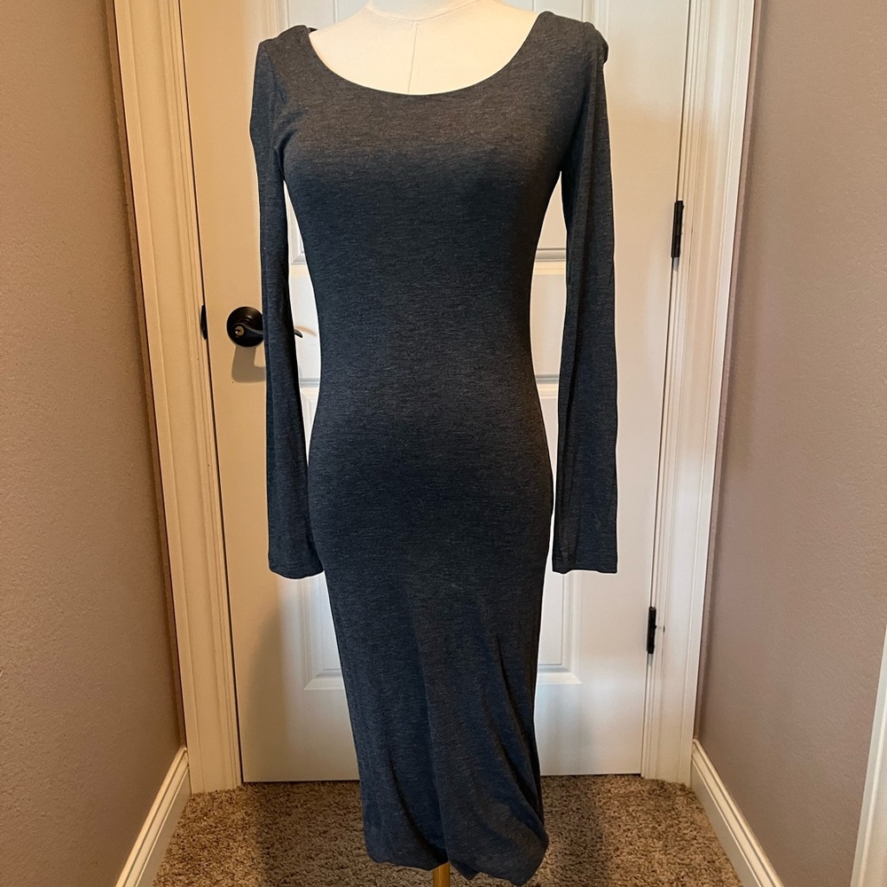 Elegant Gray Long Sleeve Dress